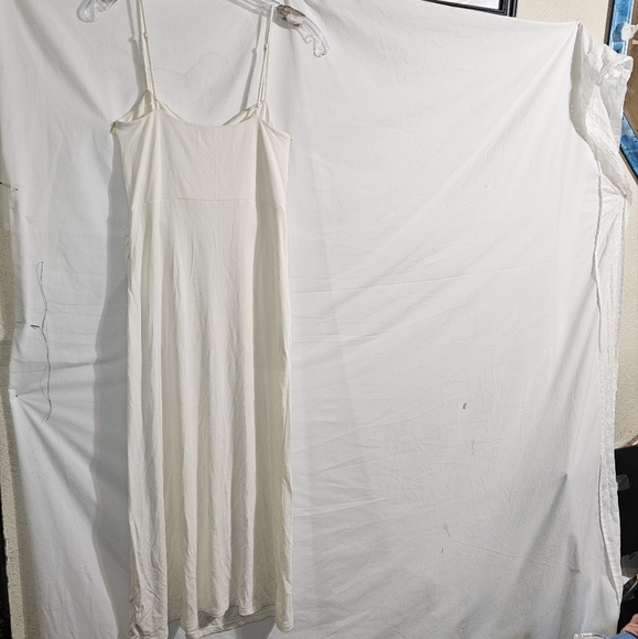 Aritzia Wilfred flight dress Sweetheart midi dress with slit - Picture 11 of 15